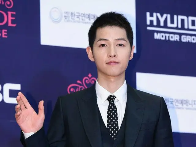 Actor Song Joong Ki, award ceremony participation. ”2016 APAN Star Awards”,Seoul Kamiwa.