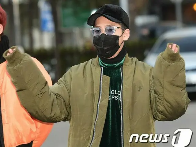 B1A4 BARO, frozen nine degrees fashion. This morning, I entered the music bankrehearsal.