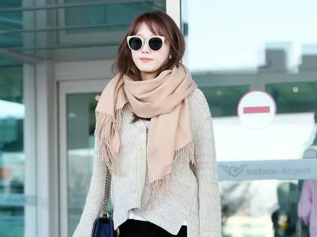 Lee Sung Kyoung, a former participants of TV show ”super model”, airportfashion. Departure to Barcel