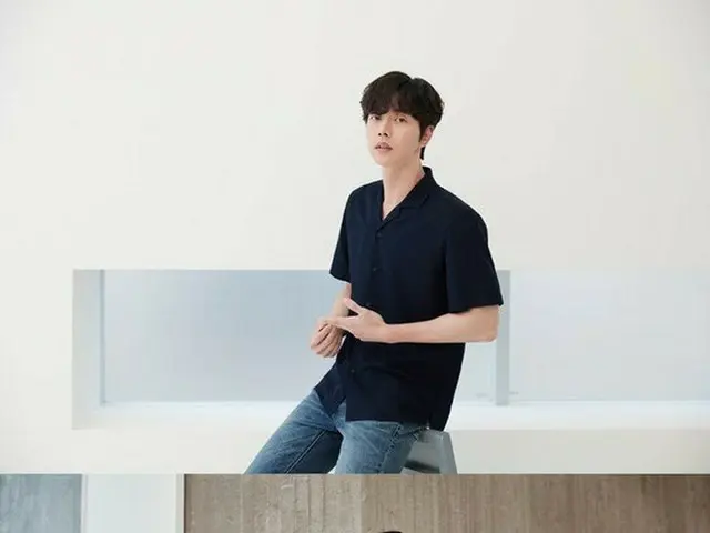 Actor Park Hae Jin, photo released. Business casual brand ”Mind Bridge” 2018S/S.