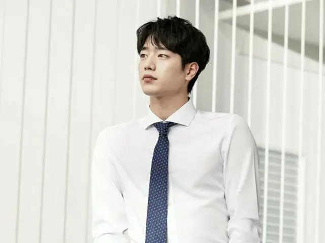 Seo Kang Joon, discontinue to the mens apparel brand model. I released apicture.