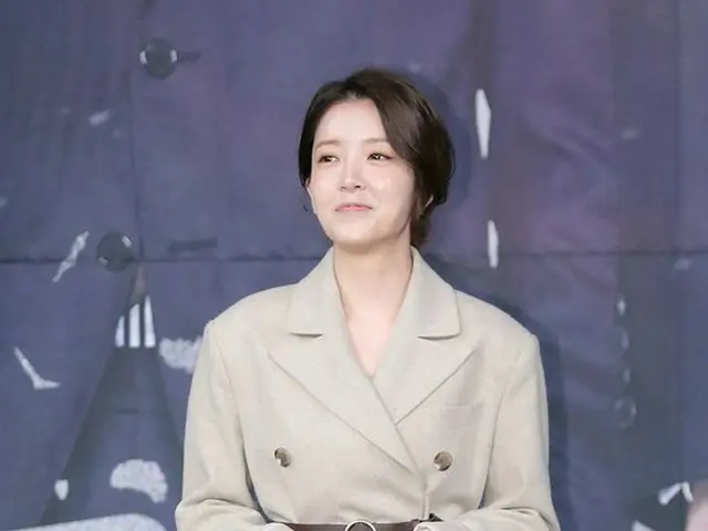 Actress Jung InSun, attended the production presentation of MBC's New TV Series”Terius Behind Me”. S