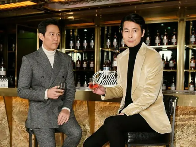 Actor Lee Jung Jae & Jung Woo Sung attended the photo event of the whiskey brand”Ballantyne Single M