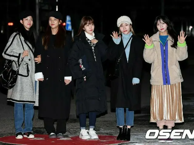 LABOUM, arriving to work, KBS ”Music Bank”. 14th, Seoul · Yeouido.