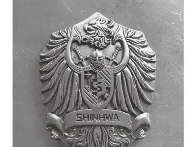 [G Official] SHINHWA, the anniversary of the 21st anniversary of the debut. ●”SHINHWA X SHINHWA CHAN