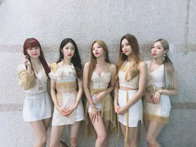 【T Official】 LABOUM, [#LABOUM] [Breaking News] The scientific community,“LABOUM These stunning looks