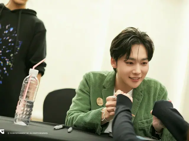 [D Official yg] #WINNER 3rd MINI ALBUM [CROSS] FAN-SIGNING EVENT on November10th. MORE PHOTOS #WINNE