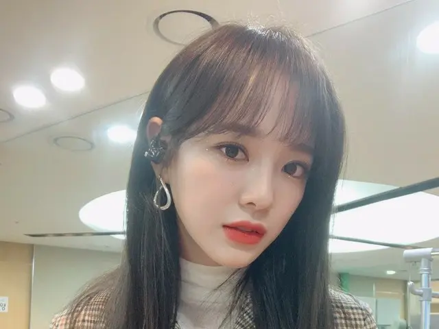 【T公式】gugudan，[照片]  200409 #📸  Mnet #M COUNTDOWN 最好的朋友不必去看櫻花... 因為你可以享受美麗即使在今天，`