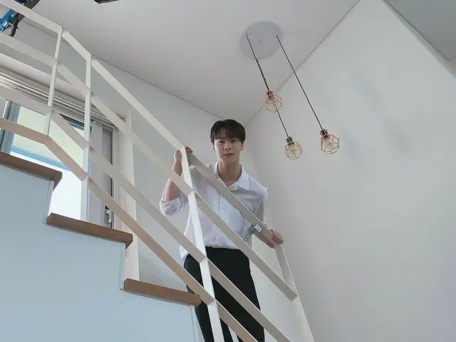 【T公式】ASTRO，夢幻浪漫劇《小美人魚》今天首播！ 😆 如果您對變成Woohyuk的那個垃圾箱的形狀感到好奇，請看一下