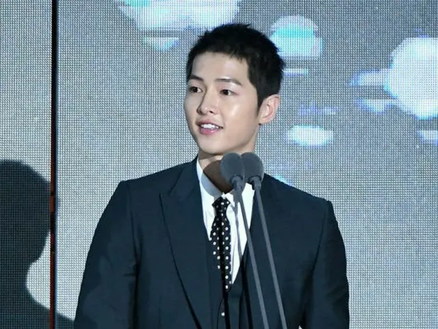 Song Joong Ki, I will attend the preview of the movie ”Battleship Island” on thecoming 19th. At the