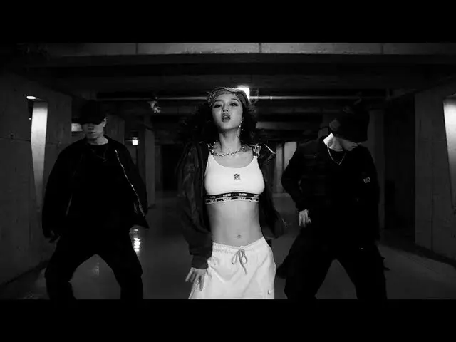 【公式】OHMYGIRL，YooA（OHMYGIRL）-交通（OT Genasis）封面