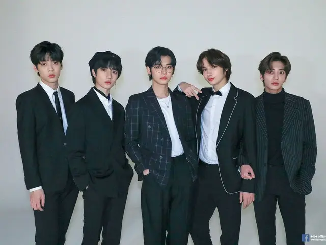 【T公式】TXT，“大人物藝術家合影”素描 TOMORROW X TOGETHER ver
