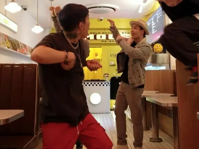 【G公式】2PM_出身傑伊公園， #wayupchallenge 6시발매bybyforce charlesvacay wassup.alter_ego qqq