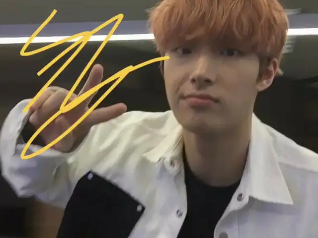 【T公式】ATEEZ，[🎬]오랜만에놀러온在Blueroom中待了很長時間💙  #TwitterBlueroom #ASKATEEZ #ATEEZ #ATE