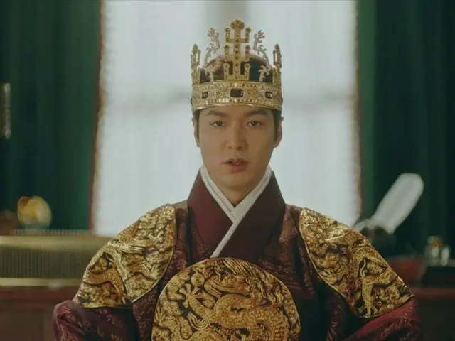 Actor Lee Min Ho, Hot Topic in South Korea, shows a scene from the last episodeof ”The King: The Ete