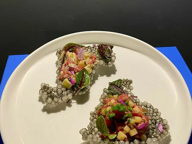 【公式g】少女時代_ユリ，Ceviche是春季能量的最佳選擇Carpaccio🌱首次嘗試比目魚...😲🤭🤤由韓國牛肉小丑魚，木薯澱粉煮沸，並塗上可食用的
