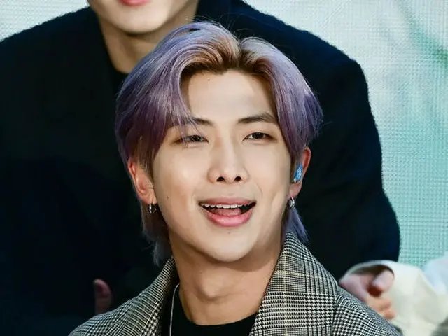 誰是一個好的領導者？ （5 / 4-5 / 10偶像圖研究）   #1 BTSRM   #2朴智勳第三屆TWICE智孝 #4 fromis_9血清 5，李昌原第