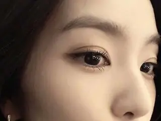 韓國美容外科醫師宣布“眼部美容外科”申請者帶入醫院的照片頻率排名。 .. 
第一名， #RedVelvet Irene 
 #BLACKPINK Jenny第二