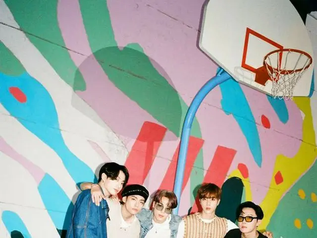 BTS緊隨BEST K-POP和BEST GROUP之後，獲得了美國“ 2020 MTV音樂錄影帶大獎”的BEST POP