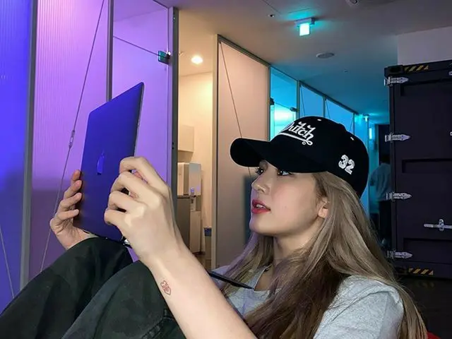 【G公式】IOI_出身チョン・索美，我是索美特集繼續看吧💛  “我是SOMI”現在出來了！ 去看看吧🤭  