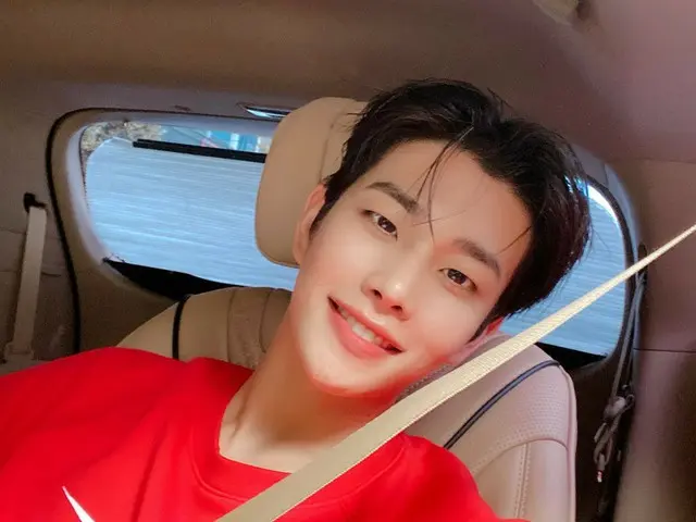 [T Official] ASTRO，今天度過愉快的一天作家M Happy  #所有人 #戰鬥 #❤️