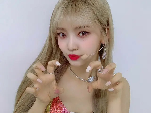 【T公式】EVERGLOW，[ #Coming]永遠的Popo💕我喜歡這一天的所有衣服和髮型，所以再給我帶來一張照片（˘³˘）♥如今，我經常上傳它，以便Woo