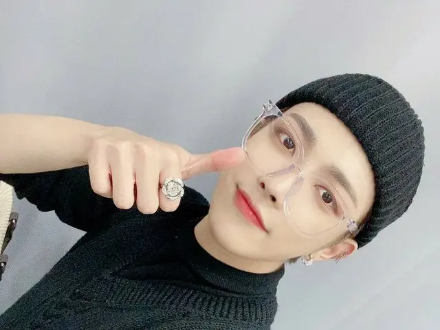 【T公式】ATEEZ，[ #Hongjoong]星期一💪💪💪 #ATEEZ #ATEEZ