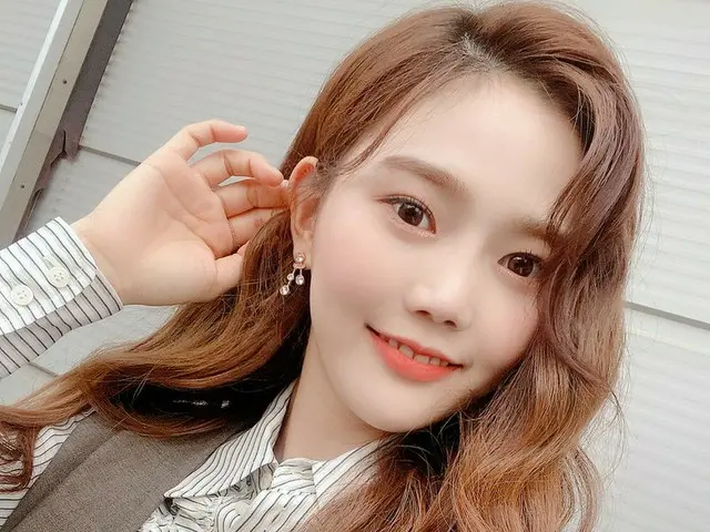 【T公式】OHMYGIRL，[ #OHMYAir] Candy #Hyojung與這個🍭❤️度過一個甜蜜的星期五夜晚Can您不能錯過嗎？ later 11點後