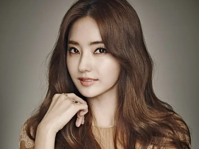 Actress Han Chae Young, exclusive contract with Studio Santa Claus.