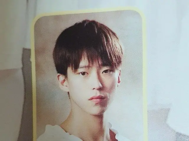 演員Um Ki Joon的過去照片是一個熱門話題