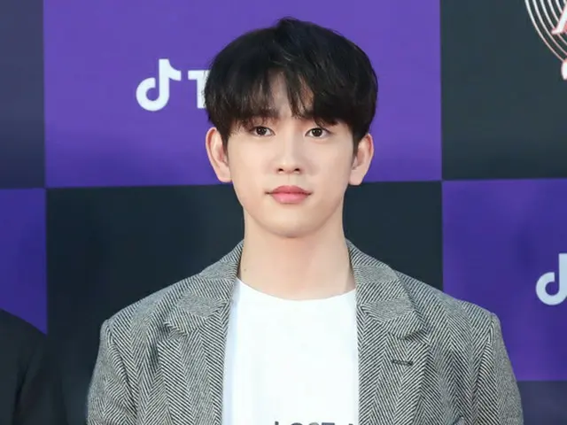 GOT7 Jinyoung (Jin Young) reportedly contacted BH Entertainment, an actorbelonging to Lee Byung Hun.