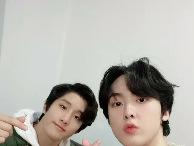 【T公式】ASTRO，呃...睡覺，現在起來了，很大，很大，很大，很大