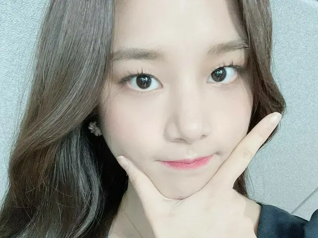 [TOfficial] LABOUM, [#Solbin] Continuing from yesterday, Please lookinteresting.