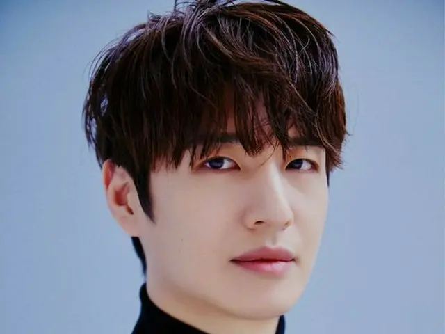 “上帝”孫浩永宣布將他的活動名稱更改為SHY並進行獨奏活動……本月底將發行一首新歌