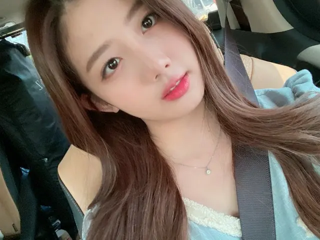[T Official] CherryBullet, [#Used #YUJU] Now in the car! Where is the roulettewheel ～ 🌸 #CherryBull