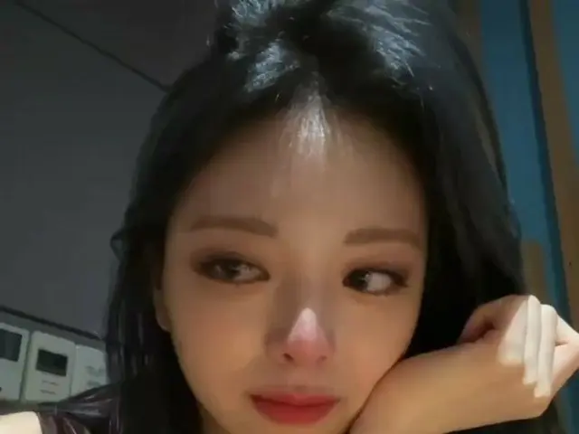 #ITZY Yuna成為第一名後，她一直在向粉絲們直播直播，這是韓國的熱門話題