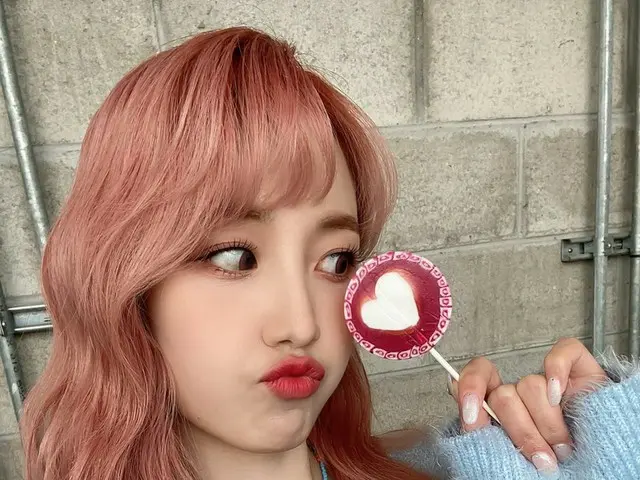 [T Official] Cherry Bullet, [#Haeyoon #HAEYOON] Candy delicious ah ❤#CherryBullet #CherryBullet ..