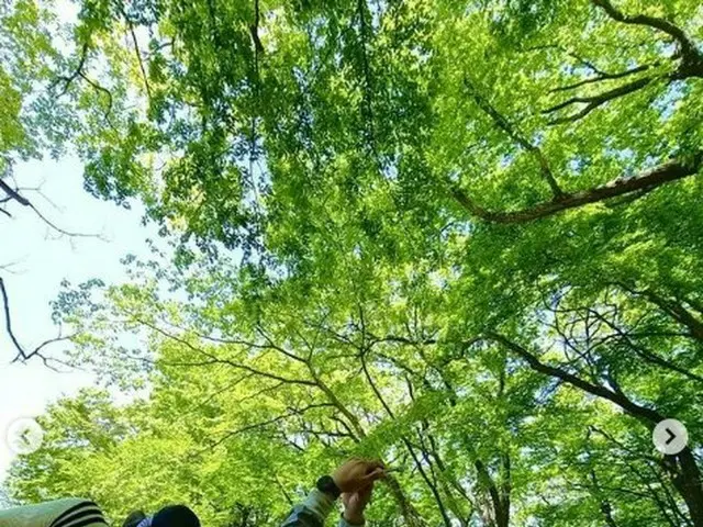 李智勳在Instagram上發布的高爾夫照片、登山照片、和日本妻子的旅行照片再次成為熱門話題