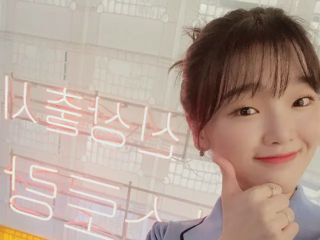 【官方】OHMYGIRL、[#OHMYAir]週五晚上和#Seunghee一起更完美😍 過了一會兒，晚上9:40，'KBS2 New Release Pyeo