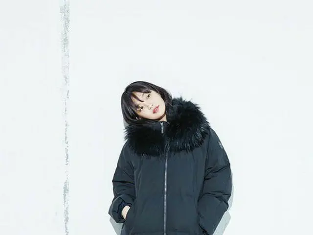 Actress Shin Mina, photos from ”HIGH CUT”. Black Swan vs. White Swan. .