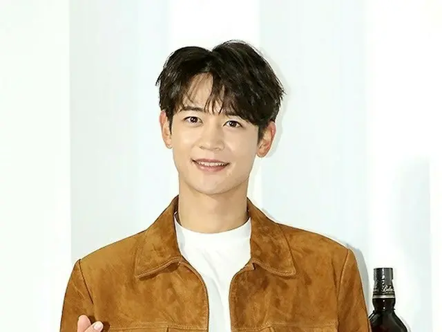 珉豪(SHINee) 出席酒類品牌活動