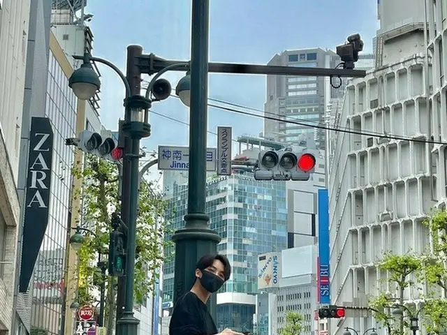 “我想和JEONGHAN（十七歲）在同一個地方拍照，”澀谷市排起了長隊