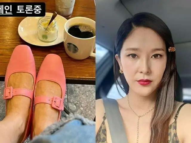 女演員張嘉賢穿著鞋子，將腳踩在咖啡桌上