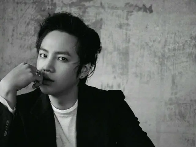 Jang Keun Suk, his mother and his management office CEO,Jung Hye Kyung, paid thetax evasion fine of