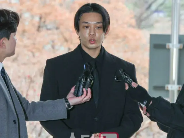 涉嫌吸毒的演員柳亞仁在首爾中央地方法院首次出庭受審