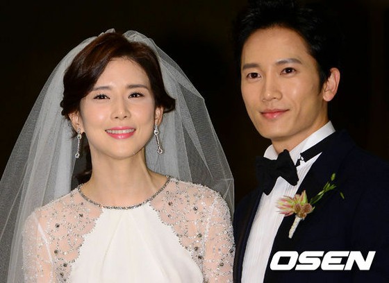 Jisung＆Lee Bo Young，結婚7週年...女兒祝賀爸爸媽媽