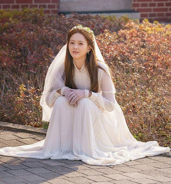 女演員Go Ara還宣布結婚嗎?穿著婚紗謙虛……李在旭也笑了