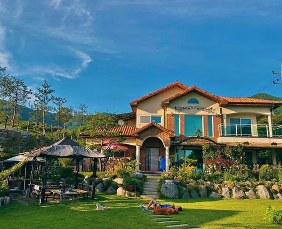 江南在妻子李相和的父母家度過了平靜的一天……“風景圖片”