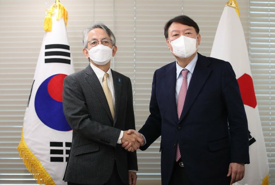 會見韓國反對黨候選人尹錫佑，日本大使 “如果日韓關係改善，住在日本的45萬韓國人就會平靜。”