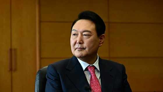 <評論W> 韓國總統尹恩惠在獨立日的講話中強調了面向未來的韓日關係。